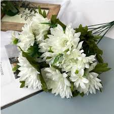 Свежие живые цветы